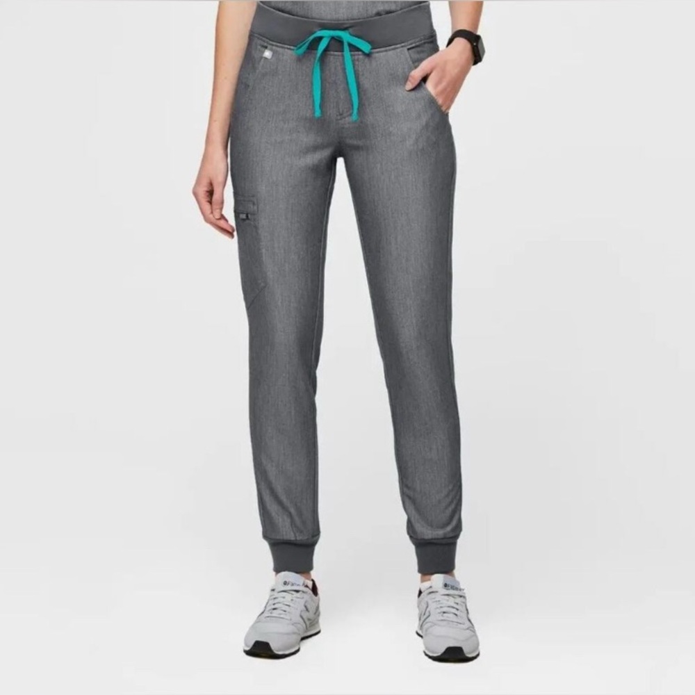 FIGS Zamora Jogger Scrub Pants